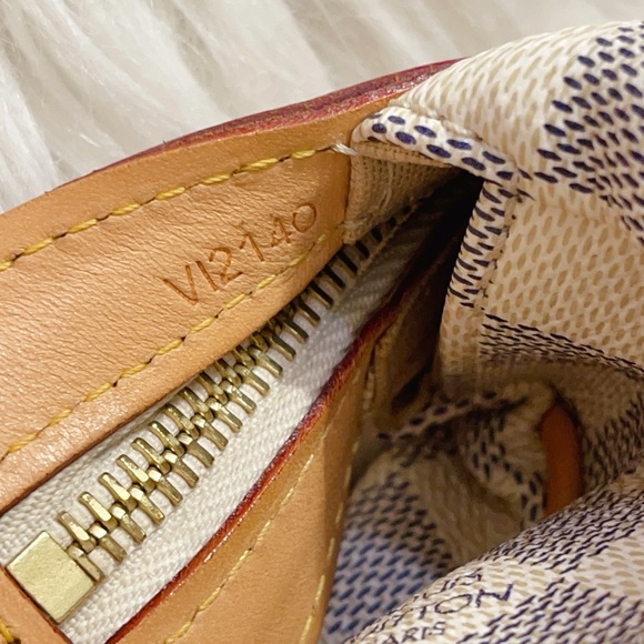 Louis Vuitton Stresa GM Damier Azur Shoulder Bag - Picture 12 of 15